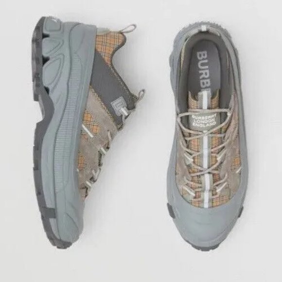 Burberry Men's Arthur Check Gray Canvas/Suede Sneakers 9 US (42 Eu) 8043864 - Picture 1 of 8